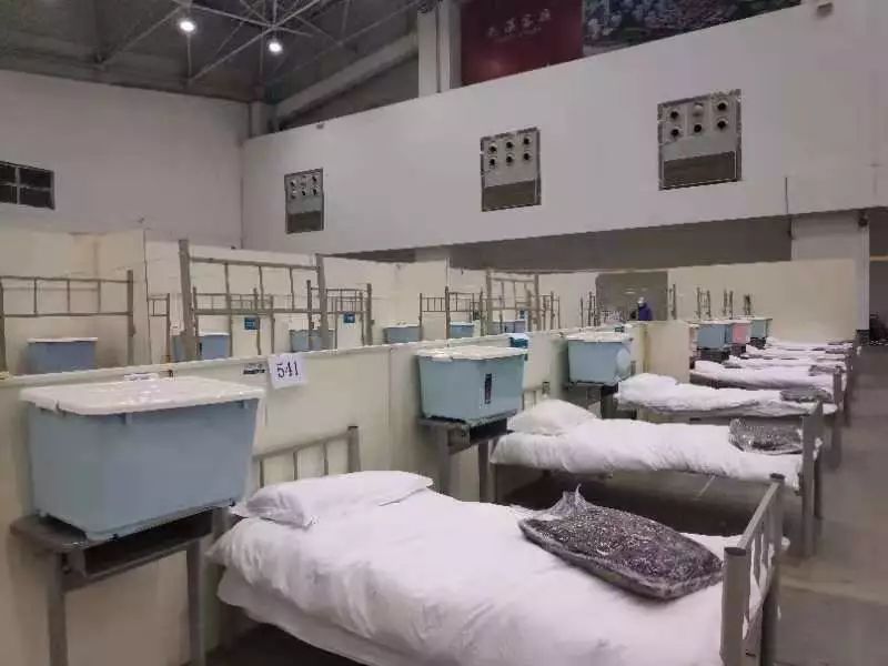 战地日记丨淄博第四批援助湖北医疗队员进驻武汉客厅方舱医院